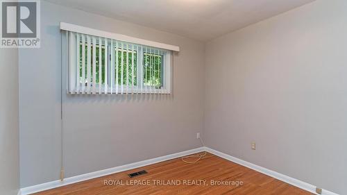 1195 Farnsborough Crescent, London, ON - Indoor Photo Showing Other Room