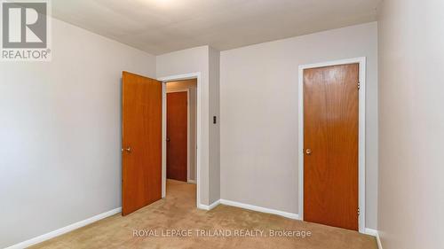 1195 Farnsborough Crescent, London, ON - Indoor Photo Showing Other Room