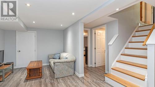 1195 Farnsborough Crescent, London, ON - Indoor Photo Showing Other Room