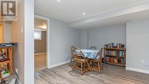 1195 Farnsborough Crescent, London, ON - Indoor