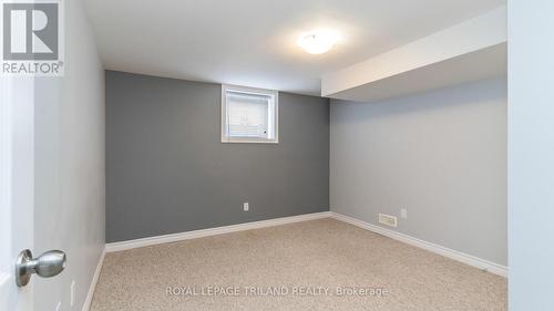 1195 Farnsborough Crescent, London, ON - Indoor Photo Showing Other Room