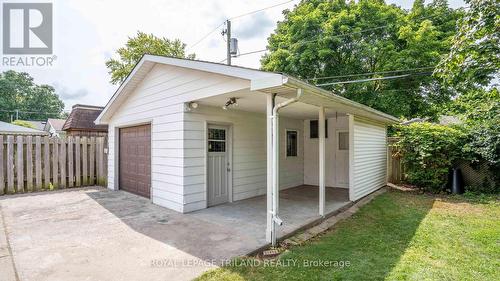 1195 Farnsborough Crescent, London, ON - Outdoor With Exterior