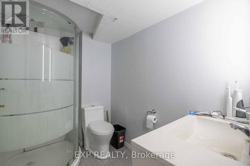 1504 Howland Avenue, London, ON - Indoor Photo Showing Bathroom