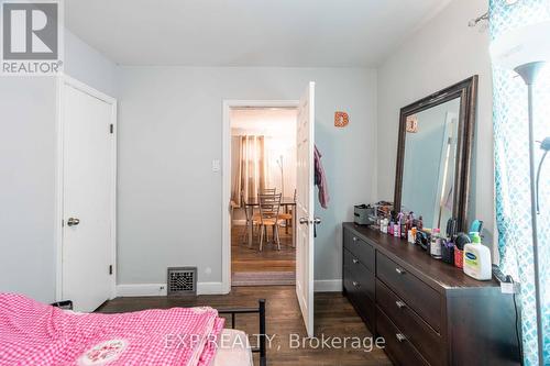 1504 Howland Avenue, London, ON - Indoor Photo Showing Bedroom