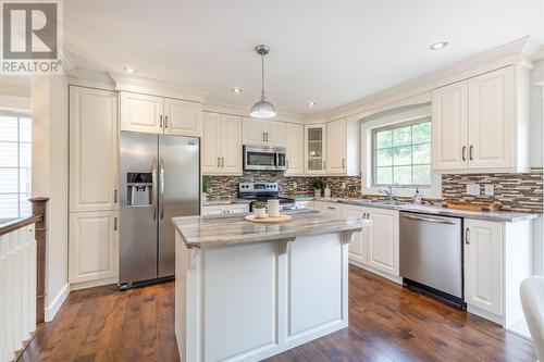 28 Willenhall Place, St. John'S, NL - Indoor Photo Showing Kitchen With Stainless Steel Kitchen With Upgraded Kitchen