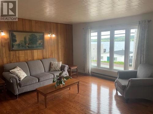 88 Main Street, Lewisporte, NL - Indoor Photo Showing Living Room