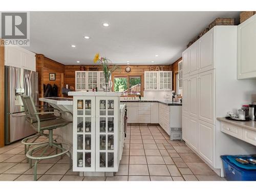 610 Grand Oro Road, Kaleden, BC - Indoor Photo Showing Kitchen