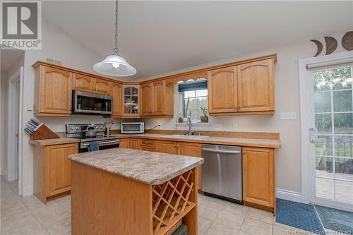 107 Bois Joli, Bouctouche, NB - Indoor Photo Showing Kitchen