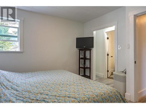 2801 17 Street, Vernon, BC - Indoor Photo Showing Bedroom