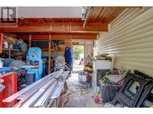 2801 17 Street, Vernon, BC - Indoor