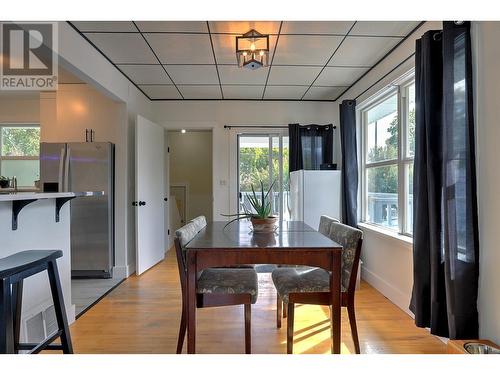 2801 17 Street, Vernon, BC - Indoor Photo Showing Dining Room