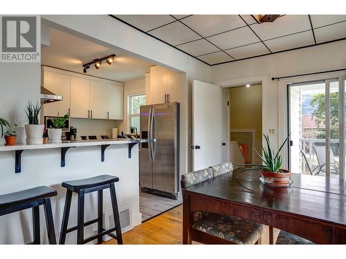 2801 17 Street, Vernon, BC - Indoor Photo Showing Kitchen