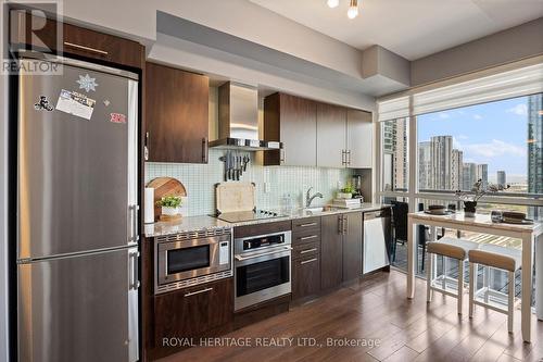 2214 - 352 Front Street W, Toronto (Waterfront Communities), ON - Indoor Photo Showing Kitchen With Stainless Steel Kitchen With Upgraded Kitchen