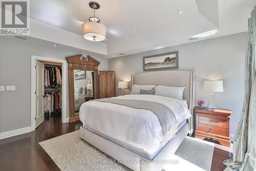 21 Sifton Court, Toronto, ON - Indoor Photo Showing Bedroom