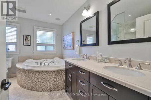 21 Sifton Court, Toronto (Bayview Village), ON - Indoor Photo Showing Bathroom