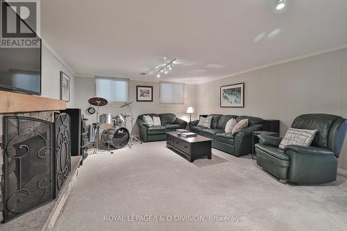 21 Sifton Court, Toronto, ON - Indoor