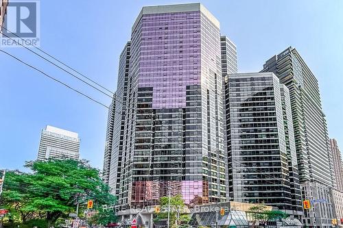 310 - 1001 Bay Street, Toronto (Bay Street Corridor), ON - Outdoor With Facade