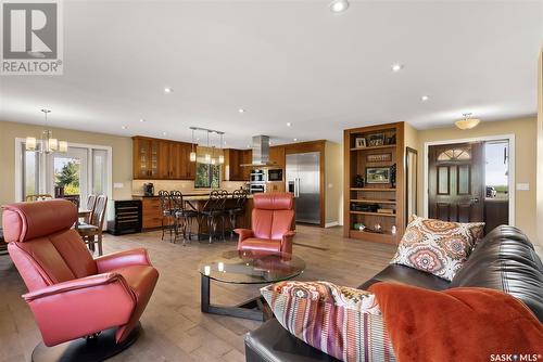 Lumsden / Bethune Prairie Oasis Acreage, Dufferin Rm No. 190, SK - Indoor Photo Showing Living Room