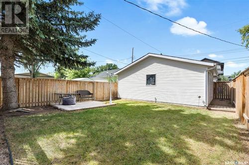 1303 6Th Avenue N, Saskatoon, SK - Outdoor