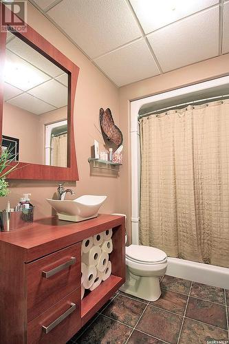 59 Poplar Bay, Yorkton, SK - Indoor Photo Showing Bathroom