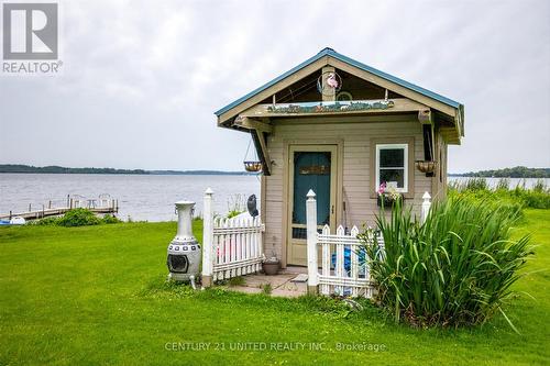 16 Helen Crescent, Kawartha Lakes, ON - Outdoor With Body Of Water