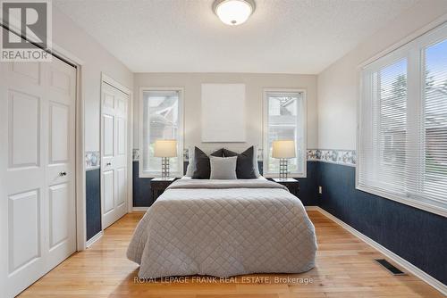 14 - 5 Heritage Way, Kawartha Lakes (Lindsay), ON - Indoor Photo Showing Bedroom