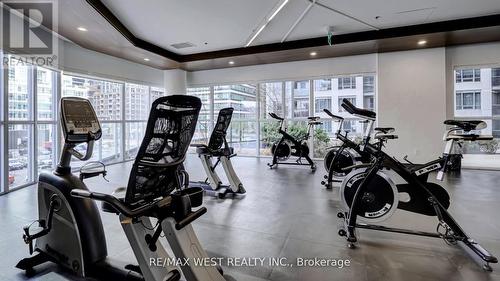 602 - 352 Front Street W, Toronto, ON - Indoor Photo Showing Gym Room