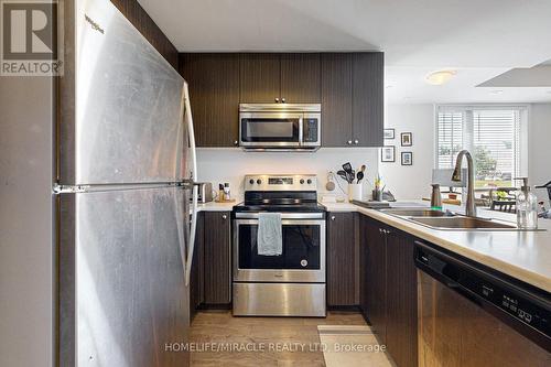 212 - 1555 Kingston Road, Pickering, ON - Indoor Photo Showing Kitchen With Double Sink With Upgraded Kitchen