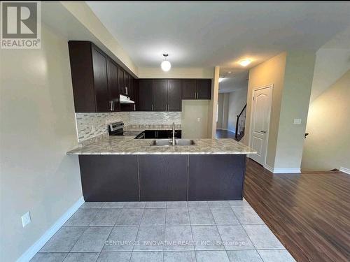 4 Waterstone Way, Whitby, ON - Indoor Photo Showing Kitchen