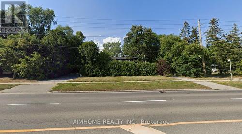 338 Steeles Avenue E, Markham (Bayview Glen), ON - Outdoor