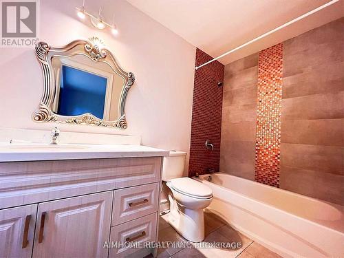 344 Steeles Avenue E, Markham, ON - Indoor Photo Showing Bathroom