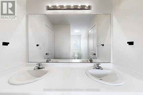 156 Muirfield Drive, Barrie (Ardagh), ON - Indoor Photo Showing Bathroom