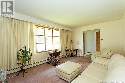 24 Ian Street, Saint John, NB - Indoor Photo Showing Living Room