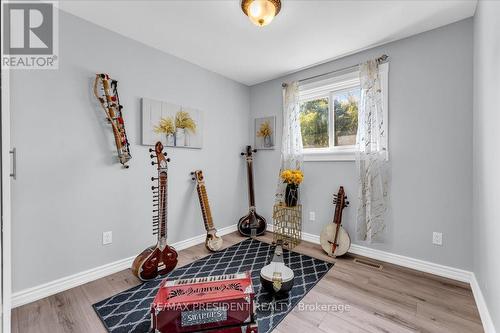 68 Majestic Crescent, Brampton, ON - Indoor Photo Showing Other Room