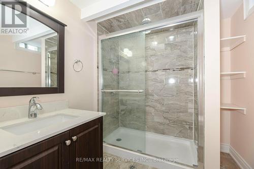 4 Hagerman Road, Brampton (Toronto Gore Rural Estate), ON - Indoor Photo Showing Bathroom