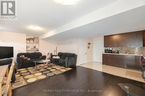 4 Hagerman Road, Brampton (Toronto Gore Rural Estate), ON - Indoor Photo Showing Living Room