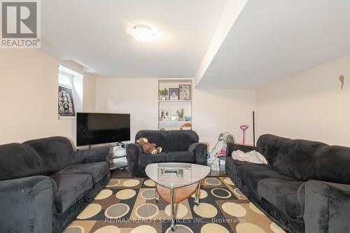 4 Hagerman Road, Brampton (Toronto Gore Rural Estate), ON - Indoor Photo Showing Living Room