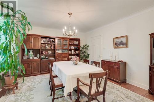 1374 Glenburnie Road, Mississauga, ON - Indoor Photo Showing Dining Room