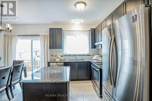 69 Agava Street, Brampton, ON - Indoor Photo Showing Kitchen With Stainless Steel Kitchen With Upgraded Kitchen