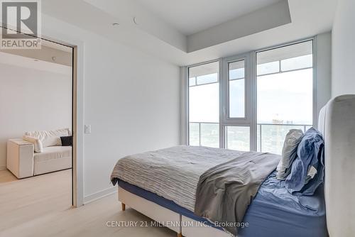 5511 - 3900 Confederation Parkway, Mississauga, ON - Indoor Photo Showing Bedroom