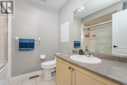 18 Tideland Drive, Brampton, ON - Indoor Photo Showing Bathroom