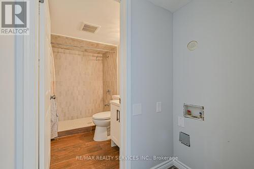 70 Crenshaw Court, Brampton (Heart Lake West), ON - Indoor Photo Showing Bathroom