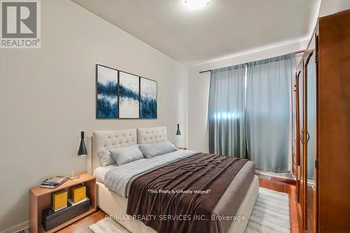 70 Crenshaw Court, Brampton (Heart Lake West), ON - Indoor Photo Showing Bedroom