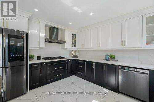 3 Deforest Drive, Brampton, ON - Indoor Photo Showing Kitchen