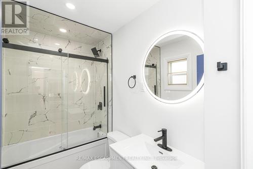 281 Normanhurst Avenue, Hamilton (Normanhurst), ON - Indoor Photo Showing Bathroom