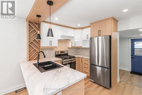 281 Normanhurst Avenue, Hamilton, ON - Indoor Photo Showing Kitchen With Double Sink With Upgraded Kitchen