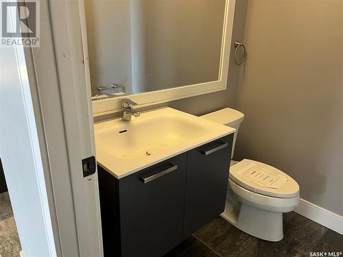 308 419 Willowgrove Square, Saskatoon, SK - Indoor Photo Showing Bathroom