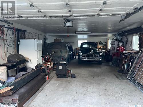 307 Grandview Street W, Moose Jaw, SK - Indoor Photo Showing Garage