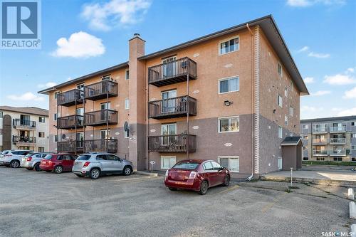 404 522 X Avenue S, Saskatoon, SK - Outdoor With Balcony