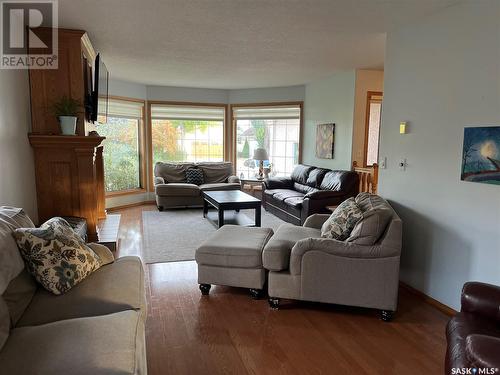 1311 Heidgerken Crescent, Humboldt, SK - Indoor Photo Showing Living Room